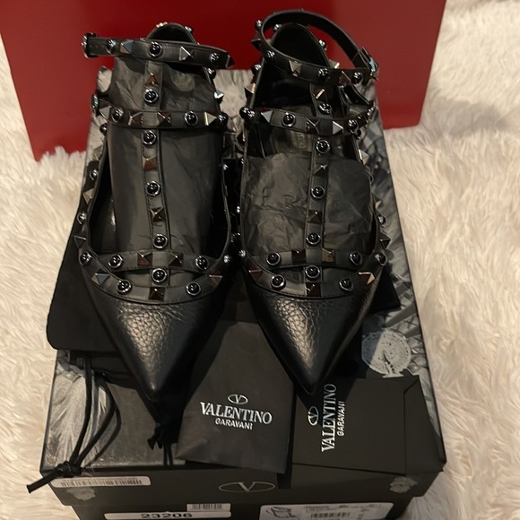 Pre own Valentino Rockstud Noir - Picture 4 of 4